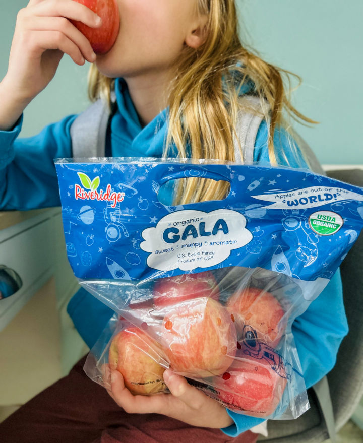 Apples in a clear bag